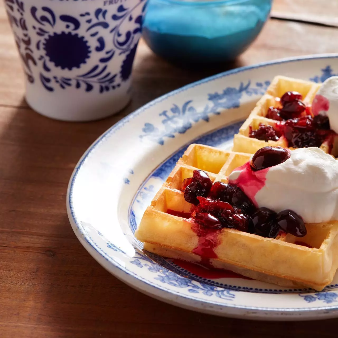 Waffles com Amarena Fabbri